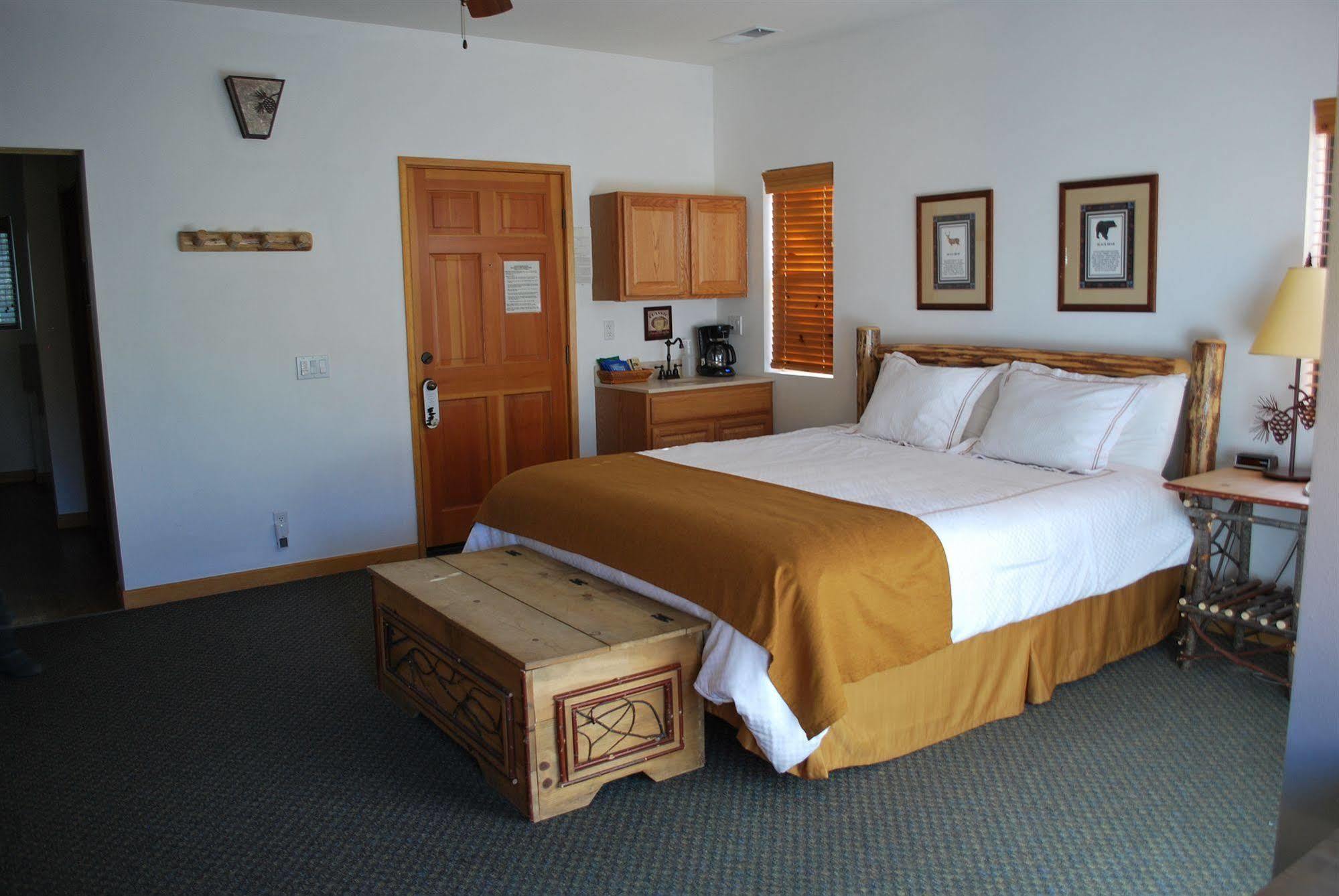 Double Eagle Resort And Spa June Lake Bagian luar foto